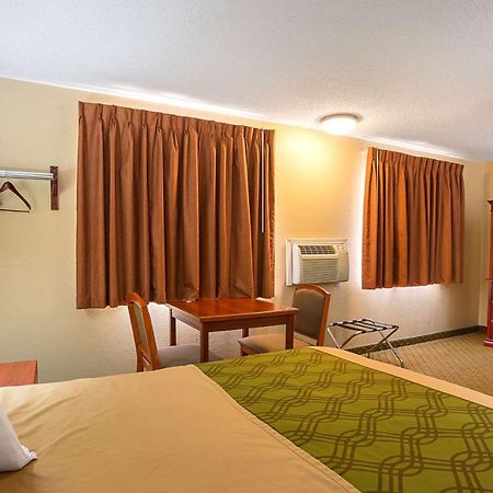Rodeway Inn & Suites Kearney Exterior foto
