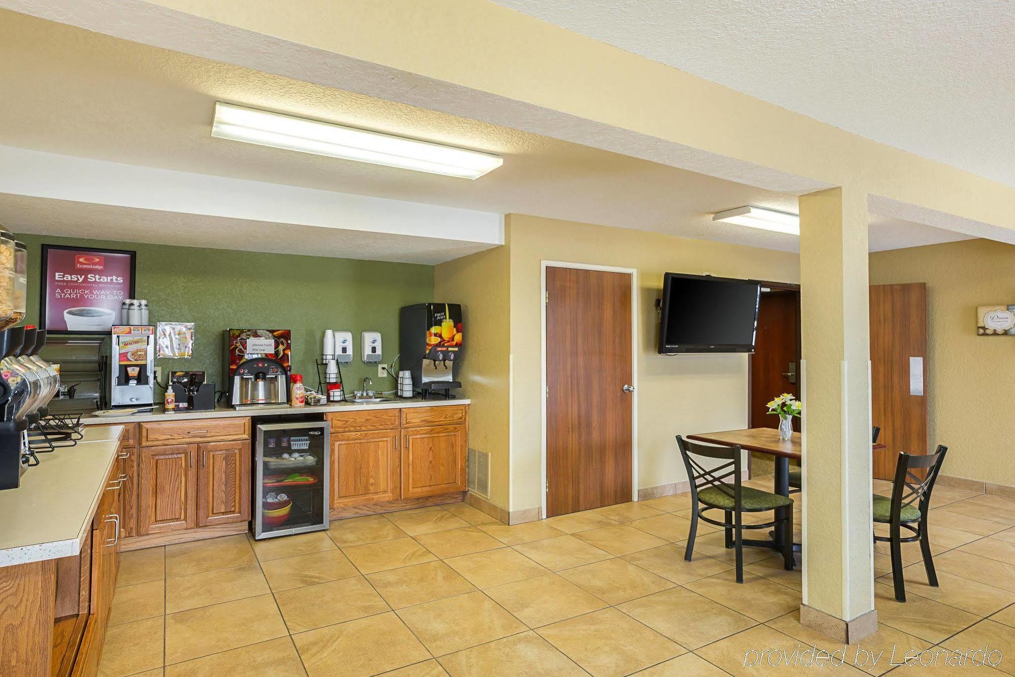 Rodeway Inn & Suites Kearney Exterior foto
