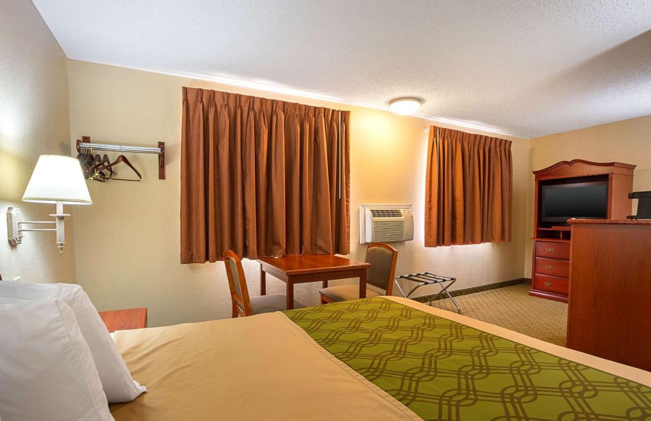 Rodeway Inn & Suites Kearney Exterior foto